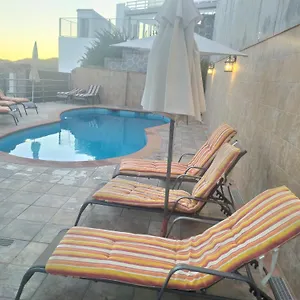 https://apartamentos-maria-competa.es-andalucia.com